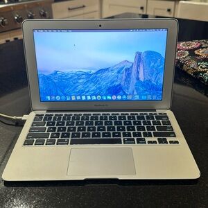 MacBook Air 11 inch